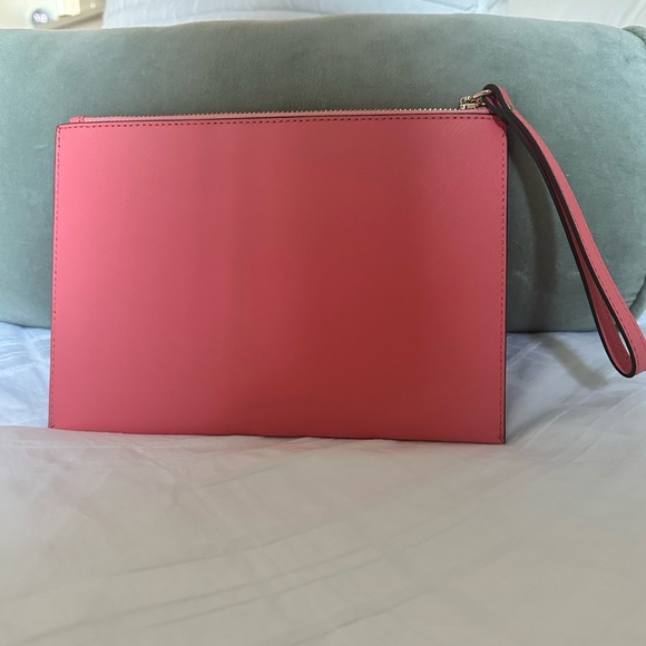 Michael Kors Pink Grapefruit Leather Clutch, XL, Jet Set Travel - Picture 2 of 5